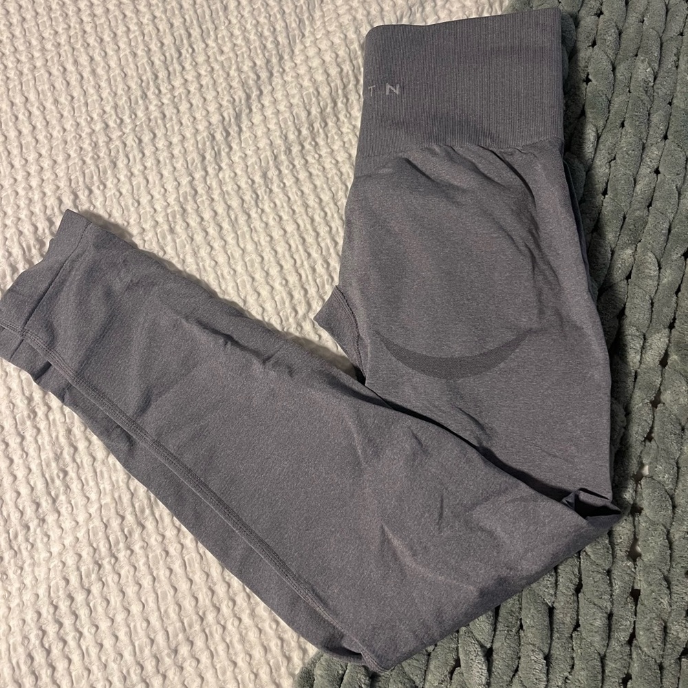 NVGTN gray contour leggings